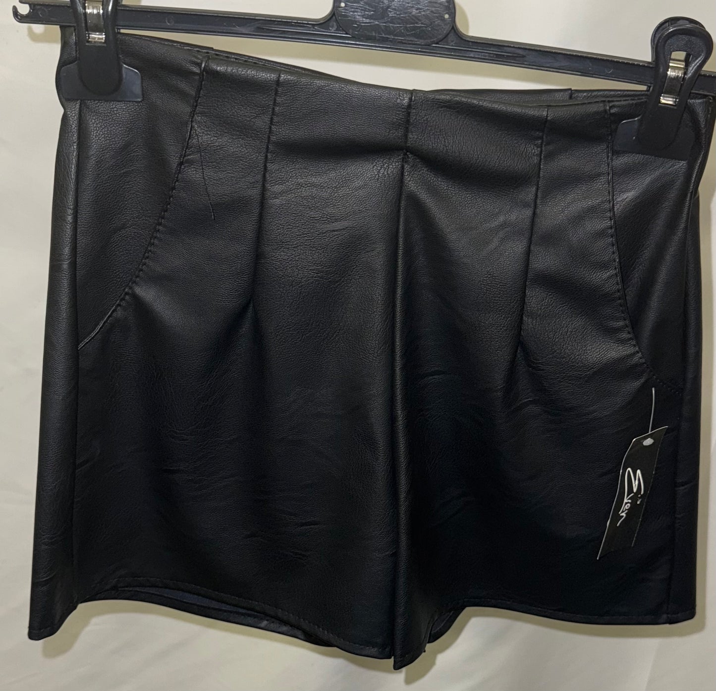 pantaloncino ecopelle nero
